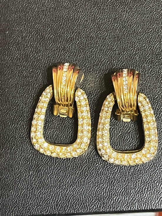 Christian Dior Vintage Clip On Earrings - Picture 2 of 14